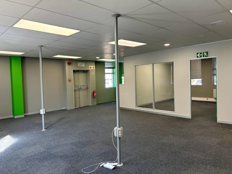 To Let commercial Property for Rent in Rondebosch Western Cape